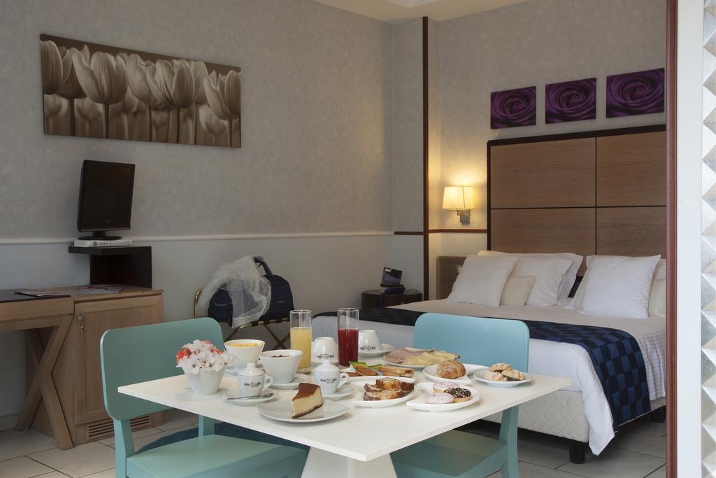 Andris Hotel แอร์โกลาโน ภายนอก รูปภาพ