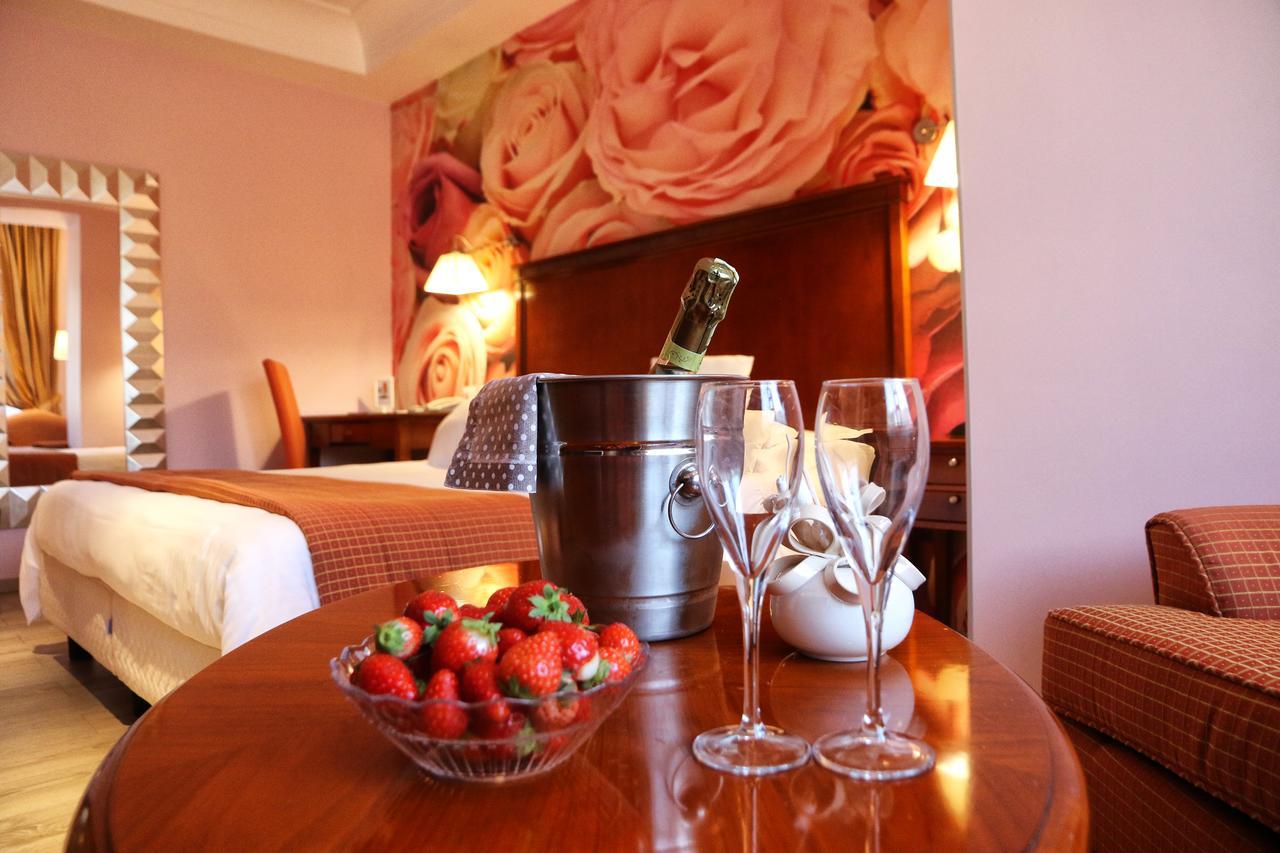 Andris Hotel แอร์โกลาโน ภายนอก รูปภาพ