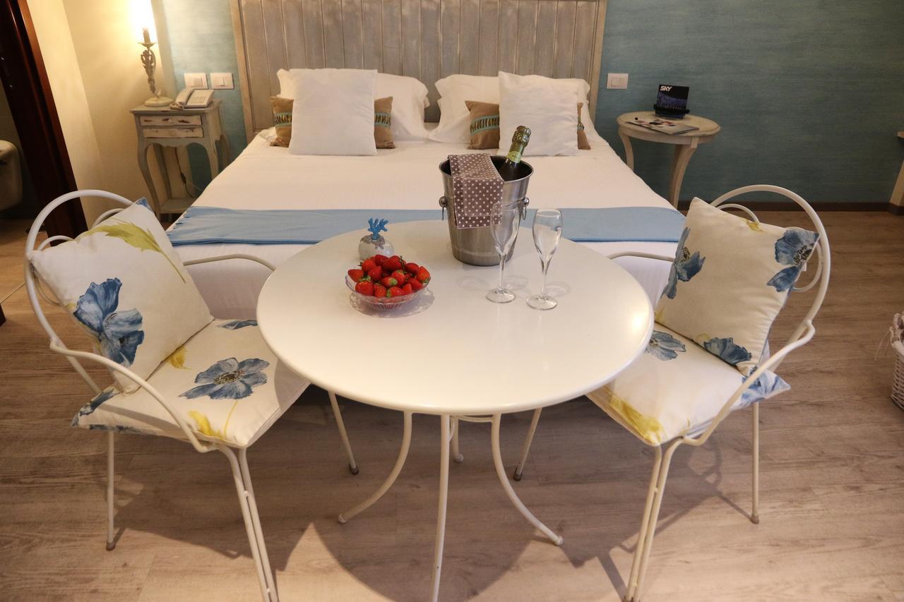 Andris Hotel แอร์โกลาโน ภายนอก รูปภาพ