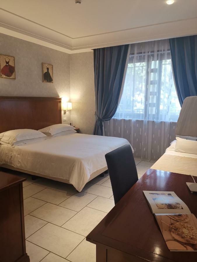Andris Hotel แอร์โกลาโน ภายนอก รูปภาพ